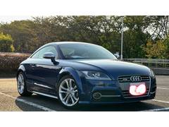 アウディTTSクーペ